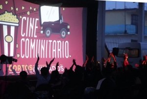Acercan el cine a comunidad San Pablo, Acatl&aacute;n