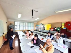 Capacita SEPH en ingl&eacute;s a docentes y personal educativo