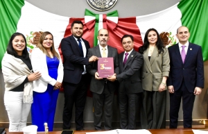 Francisco Fernández Hasbun, encargado del despacho de la PGJEH, comparece ante el Congreso y resalta modernización tecnológica