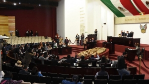 Exponen iniciativas en materia de apoyo al campo, a la educaci&oacute;n y a personas vulnerables
