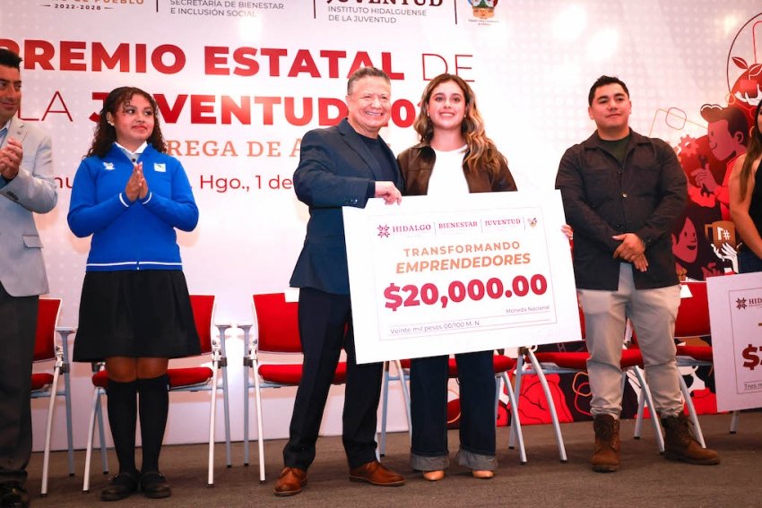 Menchaca Salazar respalda transformación de juventud hidalguense
