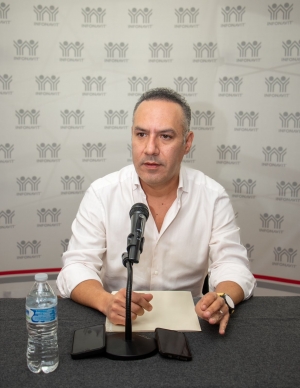 Infonavit ofrece 50% de descuento en pago de cr&eacute;ditos: Canek V&aacute;zquez