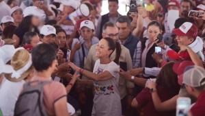 Claudia Sheinbaum cuestiona el “falso apoyo” de la oposición a los programas sociales